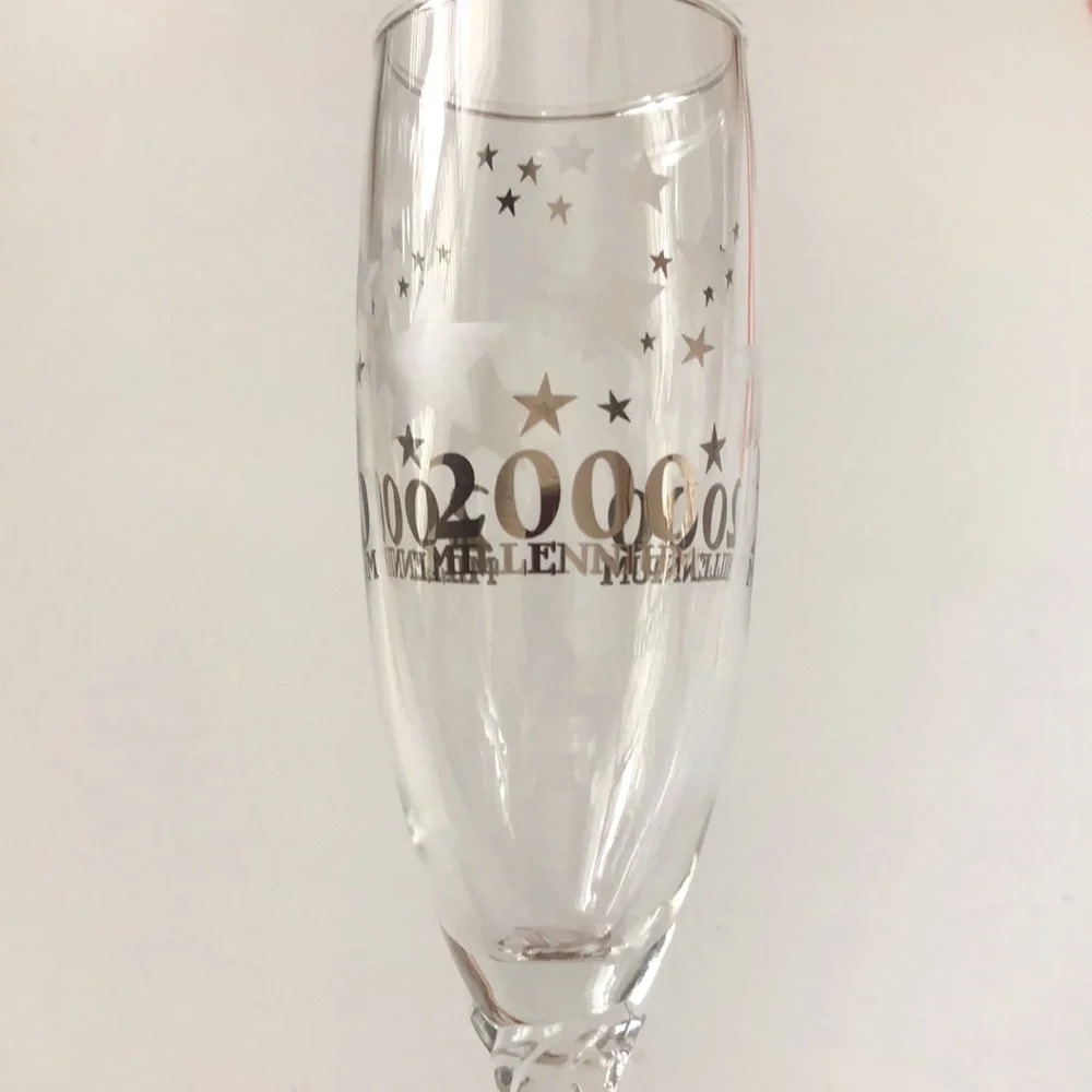 2 vintage Champagne Glasses 2000 Millennium Clear Silver Stars & Letters 8.75”